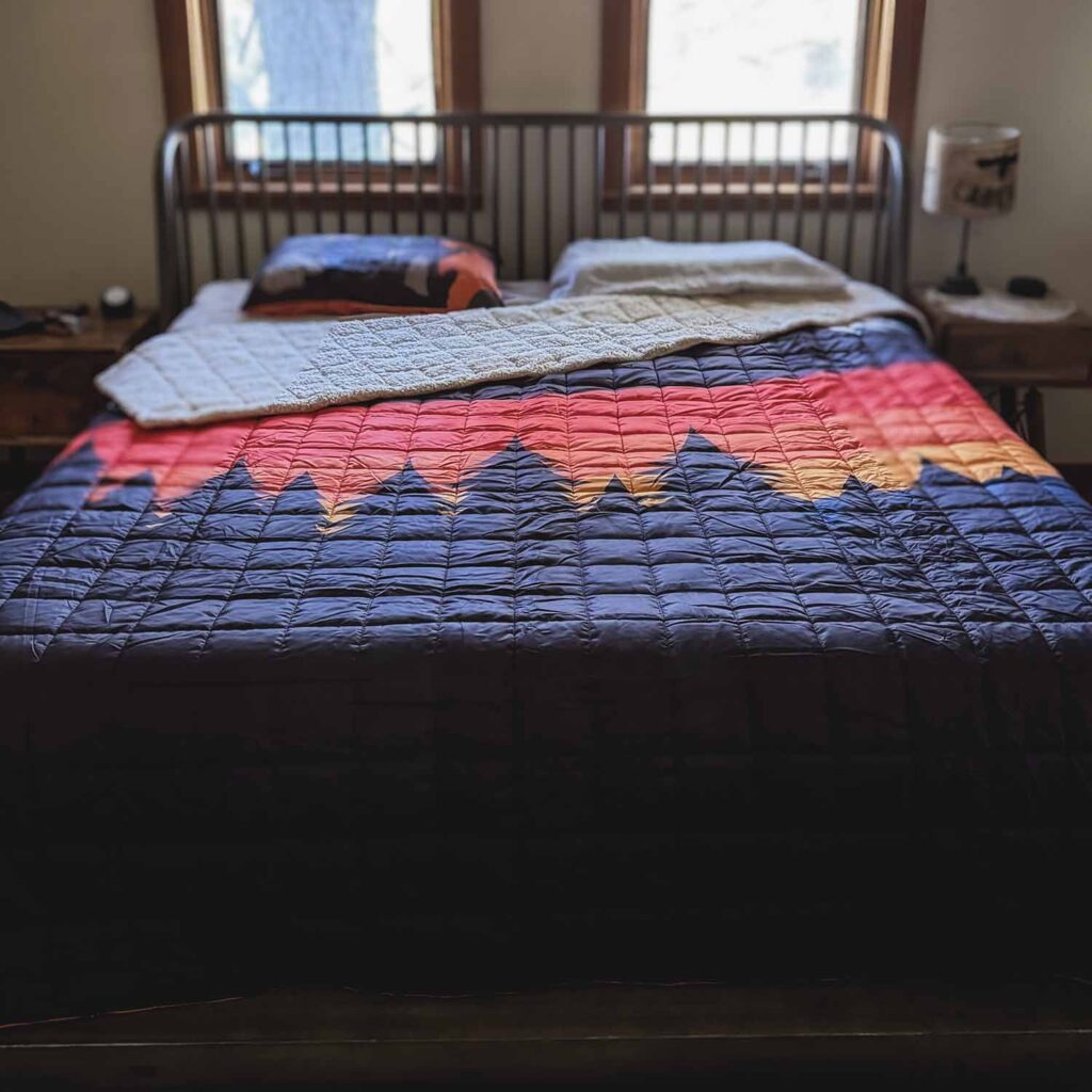Mountain Stripes Overland Comforter