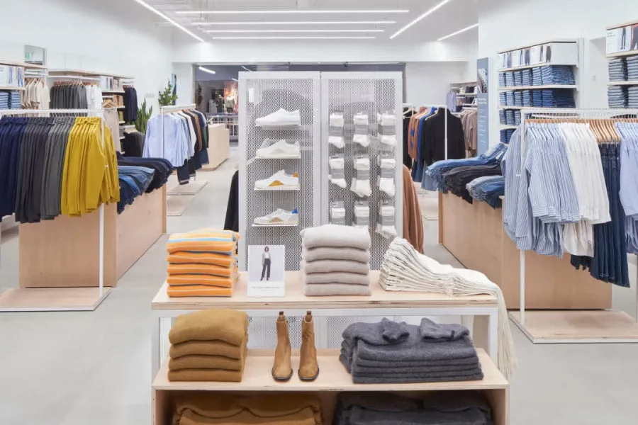 ours stores 3